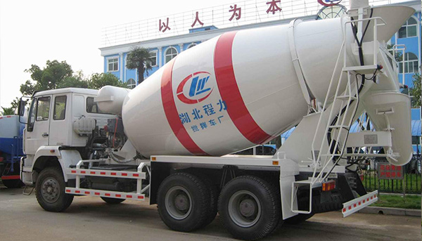 GDP���������L7.8%������������I������������